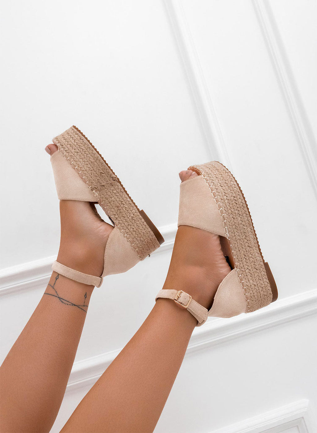 LICIA - Espadrillas beige in camoscio con zeppa e cinturino