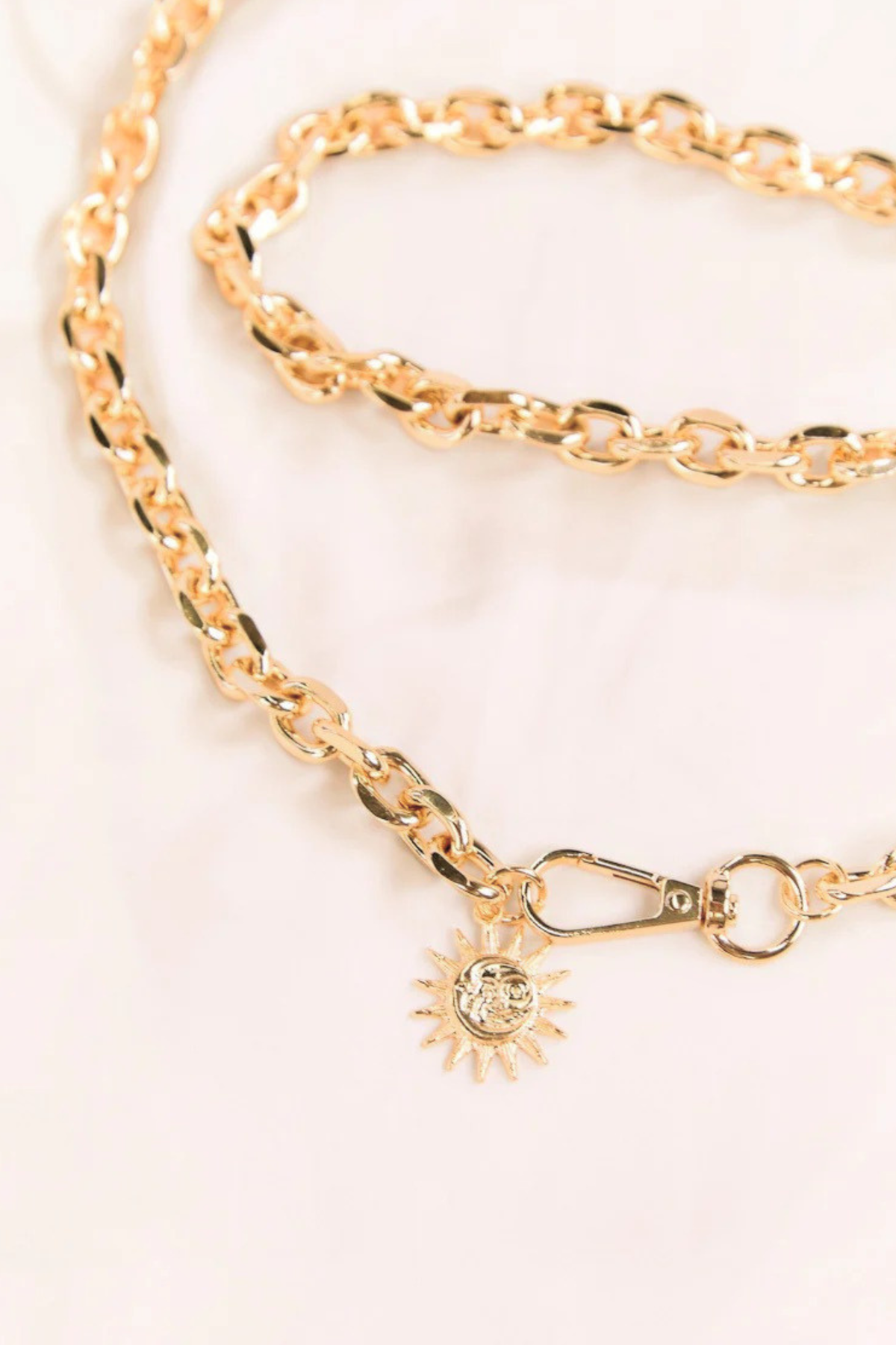 Accessorio-Catena Dorata